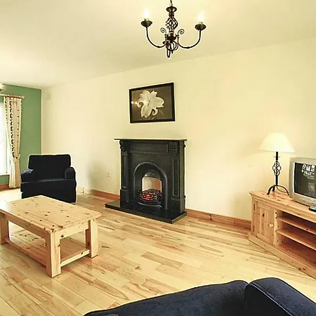 Holiday Homes - Eir02104-fyd بيت للعطل *